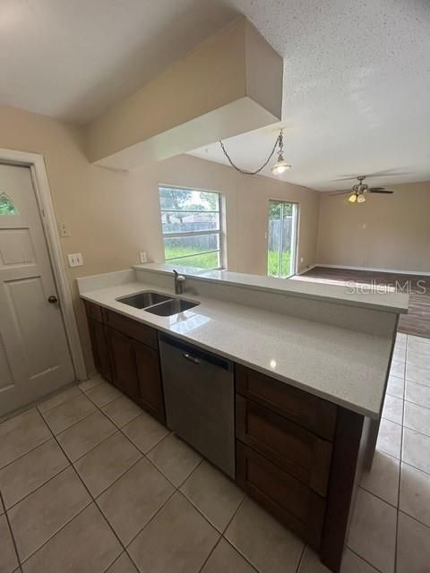 En Renta: $1,995 (3 camas, 1 baños, 1087 Pies cuadrados)