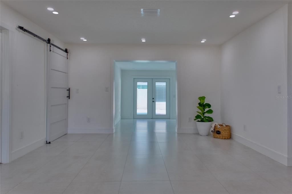 На продажу: $595,000 (3 спален, 2 ванн, 1802 Квадратных фут)