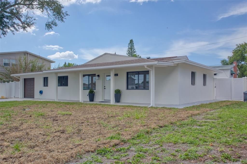 На продажу: $595,000 (3 спален, 2 ванн, 1802 Квадратных фут)