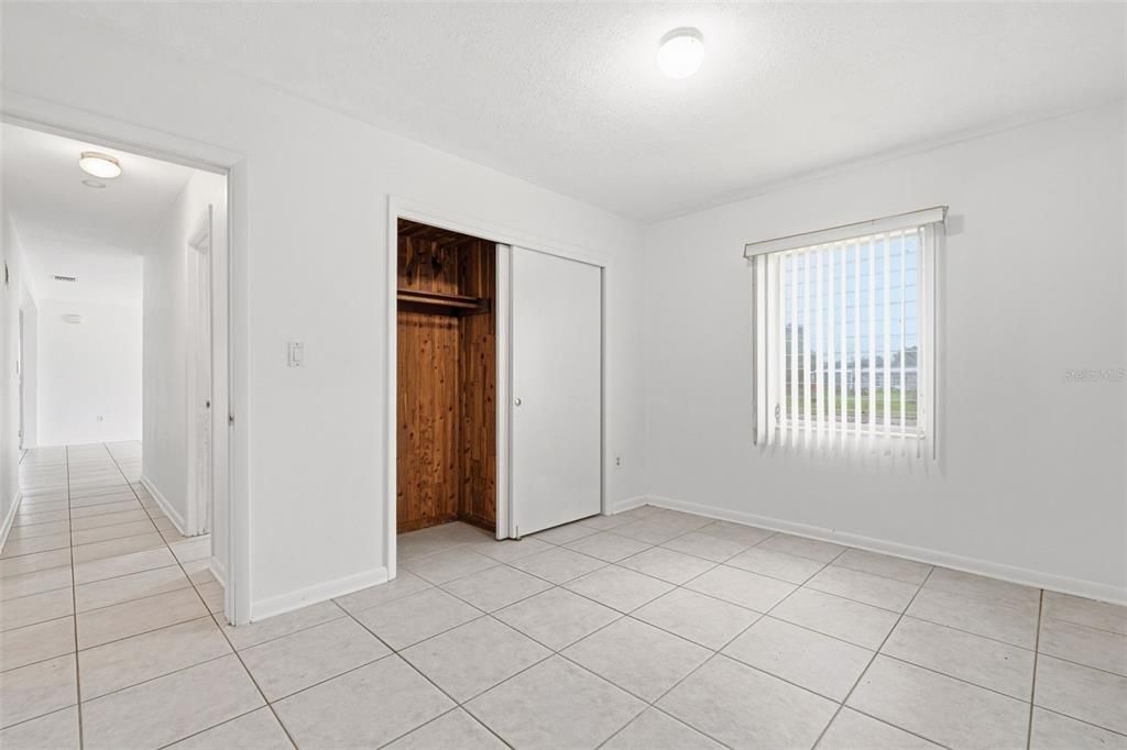 For Sale: $199,900 (3 beds, 1 baths, 1195 Square Feet)
