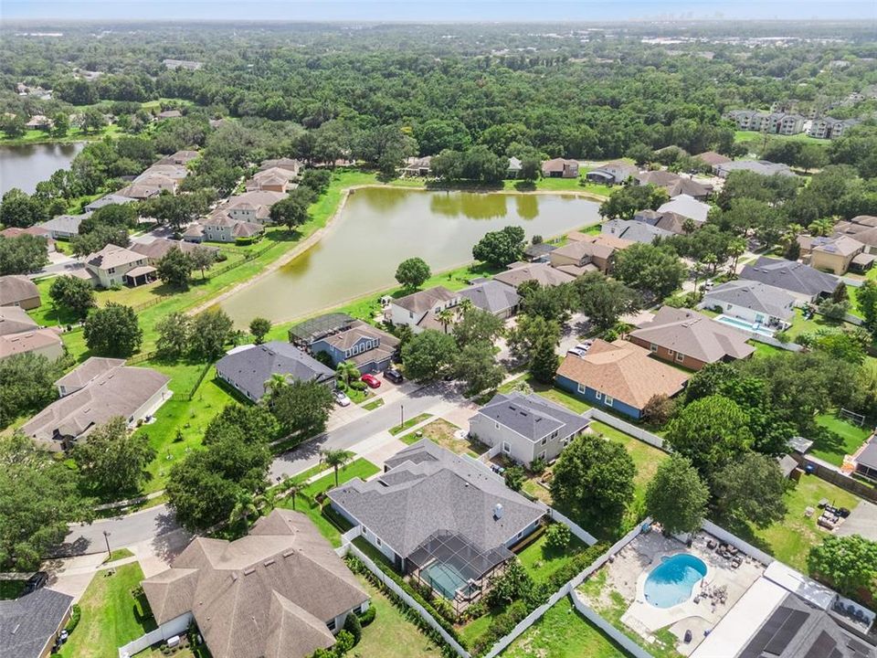 Activo con contrato: $768,000 (5 camas, 3 baños, 3075 Pies cuadrados)