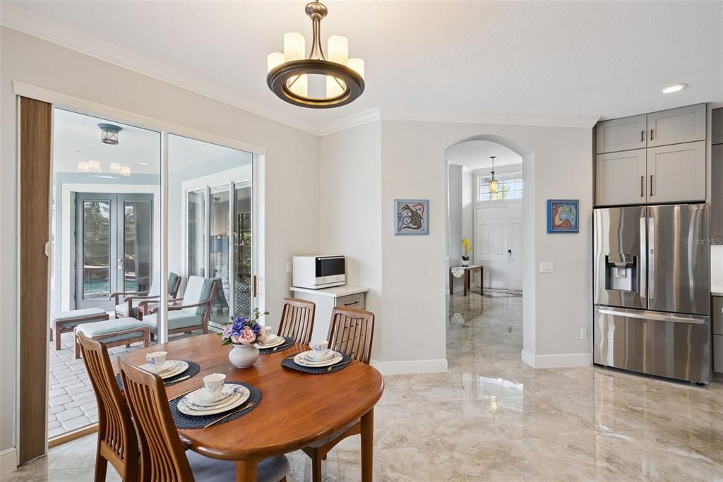 Activo con contrato: $768,000 (5 camas, 3 baños, 3075 Pies cuadrados)