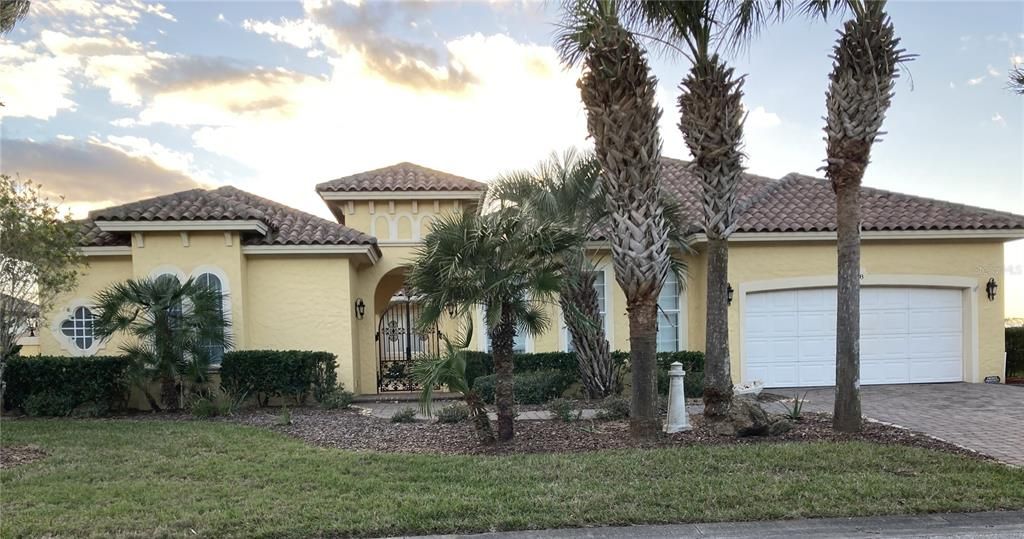 For Sale: $1,025,000 (4 beds, 3 baths, 2750 Square Feet)