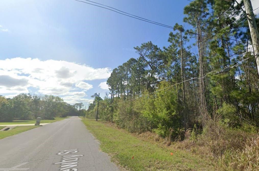 待售: $148,490 (2.31 acres)