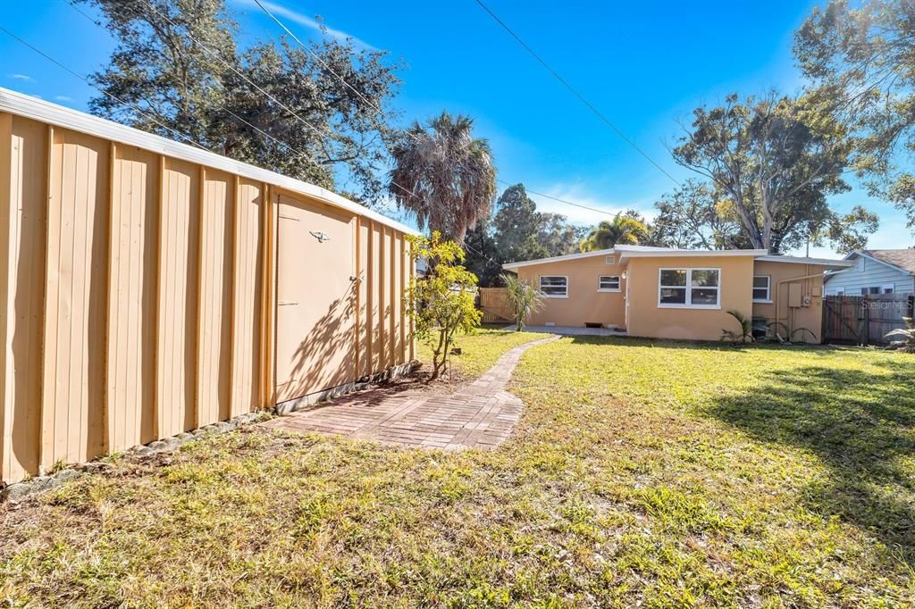 For Rent: $2,750 (3 beds, 2 baths, 1300 Square Feet)