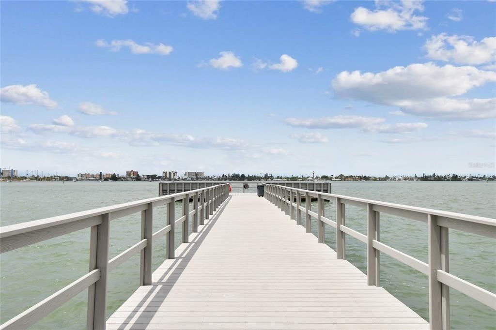 For Sale: $195,000 (2 beds, 2 baths, 1050 Square Feet)