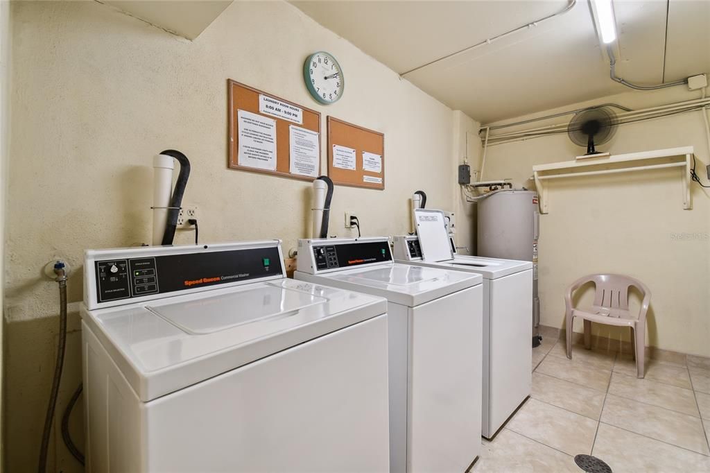 For Sale: $195,000 (2 beds, 2 baths, 1050 Square Feet)