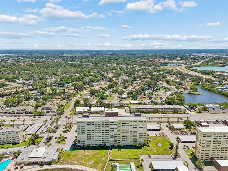 For Sale: $195,000 (2 beds, 2 baths, 1050 Square Feet)