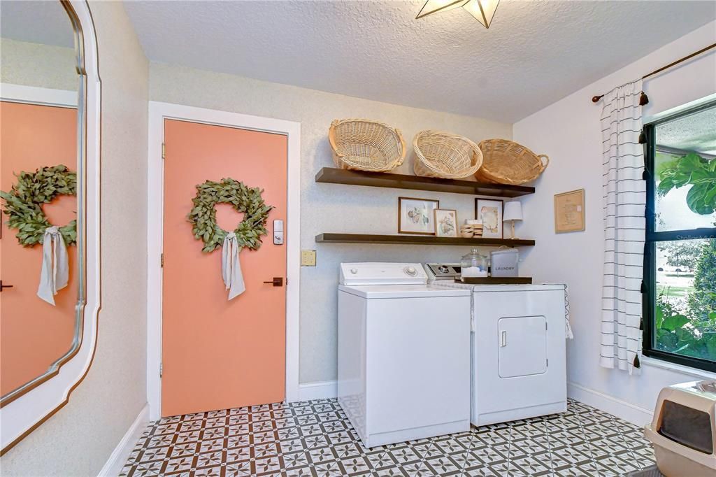 For Sale: $950,000 (5 beds, 3 baths, 3244 Square Feet)