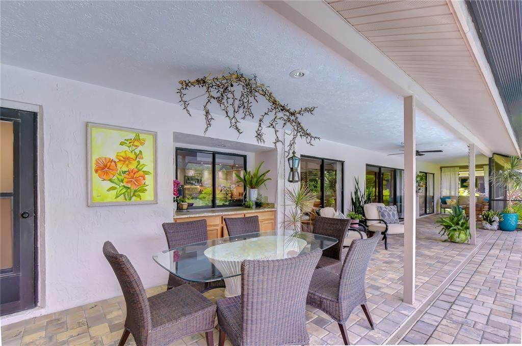 For Sale: $950,000 (5 beds, 3 baths, 3244 Square Feet)