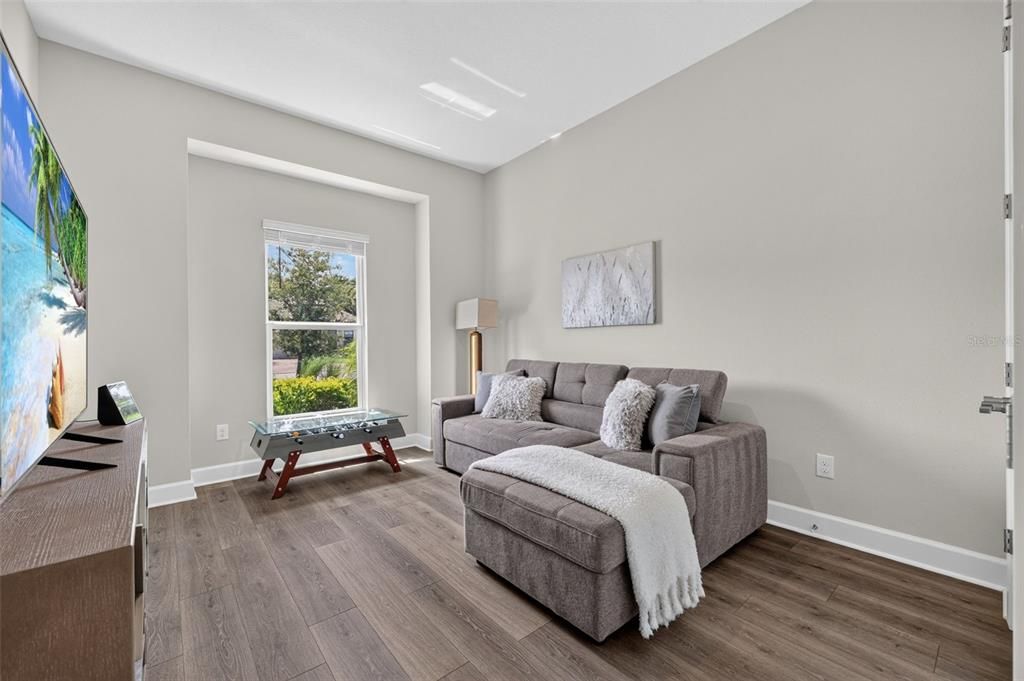 For Sale: $949,000 (3 beds, 3 baths, 2429 Square Feet)