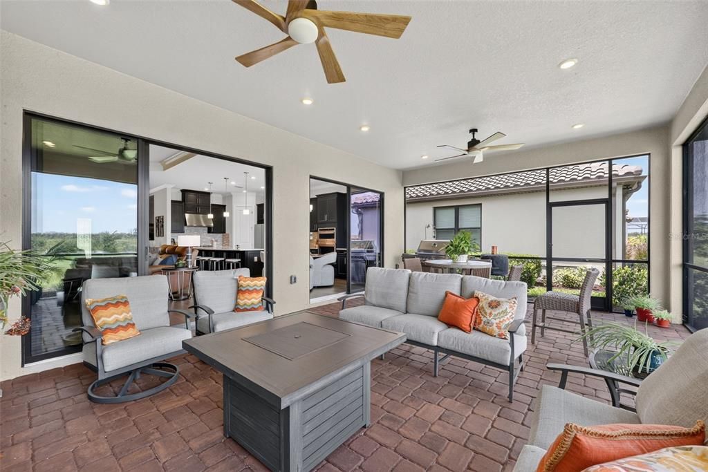 For Sale: $949,000 (3 beds, 3 baths, 2429 Square Feet)