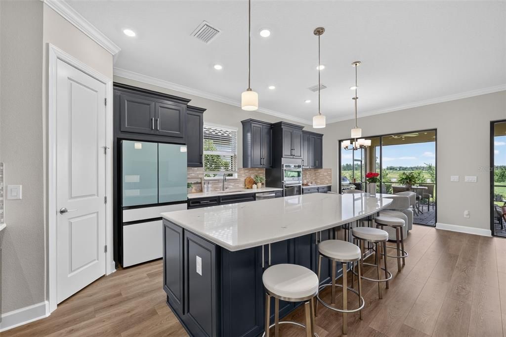 For Sale: $949,000 (3 beds, 3 baths, 2429 Square Feet)