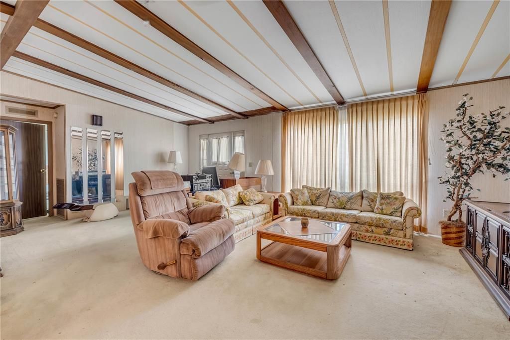 En Venta: $550,000 (2 camas, 2 baños, 1512 Pies cuadrados)
