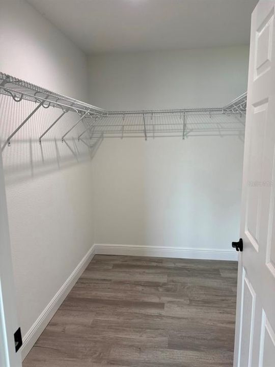 На продажу: $279,900 (3 спален, 2 ванн, 1662 Квадратных фут)