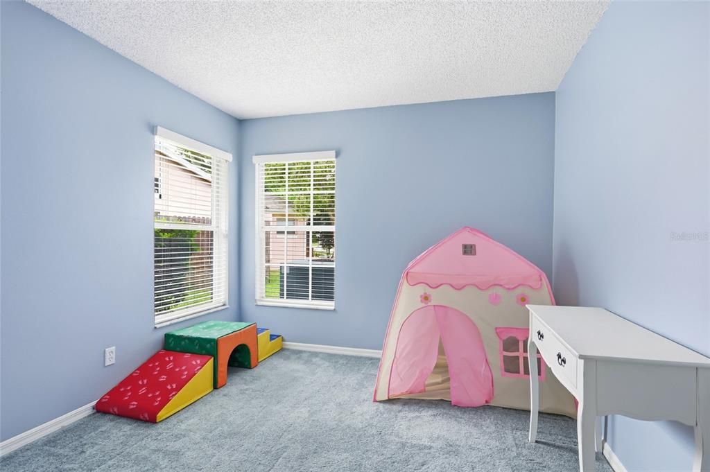 For Sale: $569,000 (4 beds, 2 baths, 2151 Square Feet)