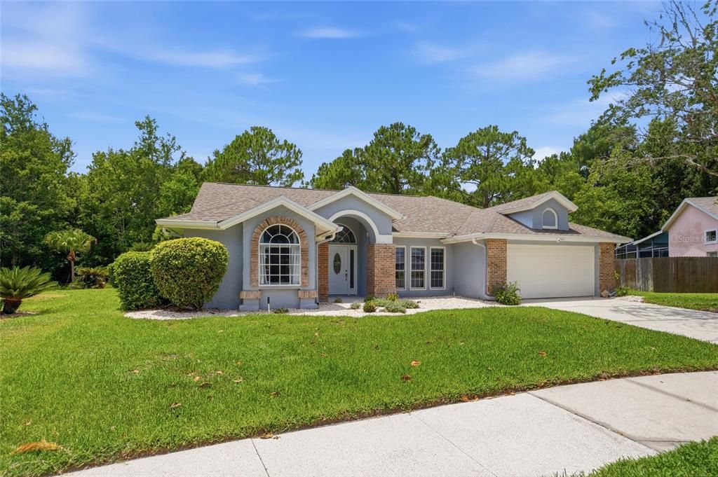 For Sale: $569,000 (4 beds, 2 baths, 2151 Square Feet)