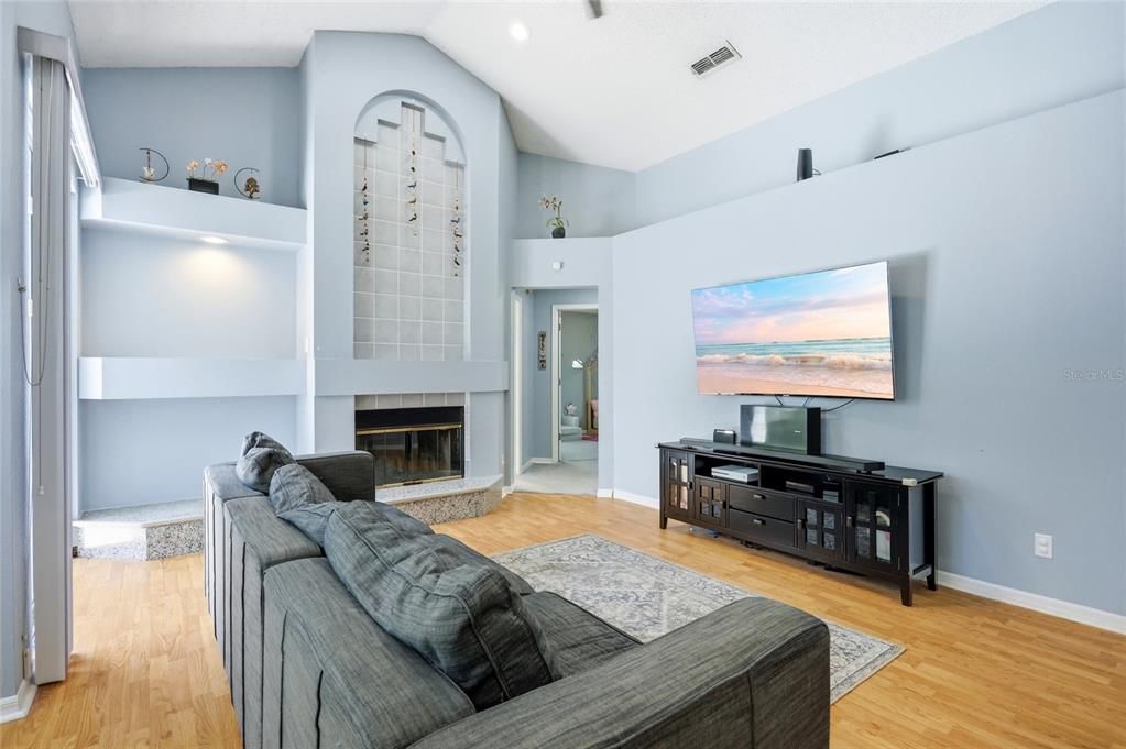For Sale: $569,000 (4 beds, 2 baths, 2151 Square Feet)