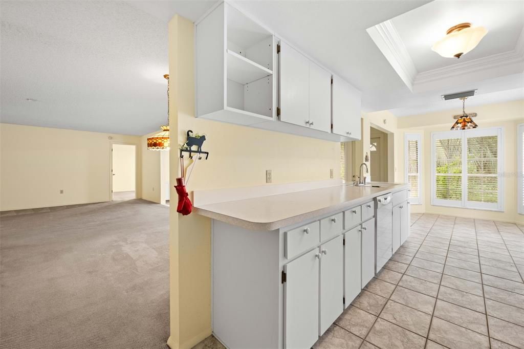 For Sale: $245,000 (2 beds, 2 baths, 1426 Square Feet)