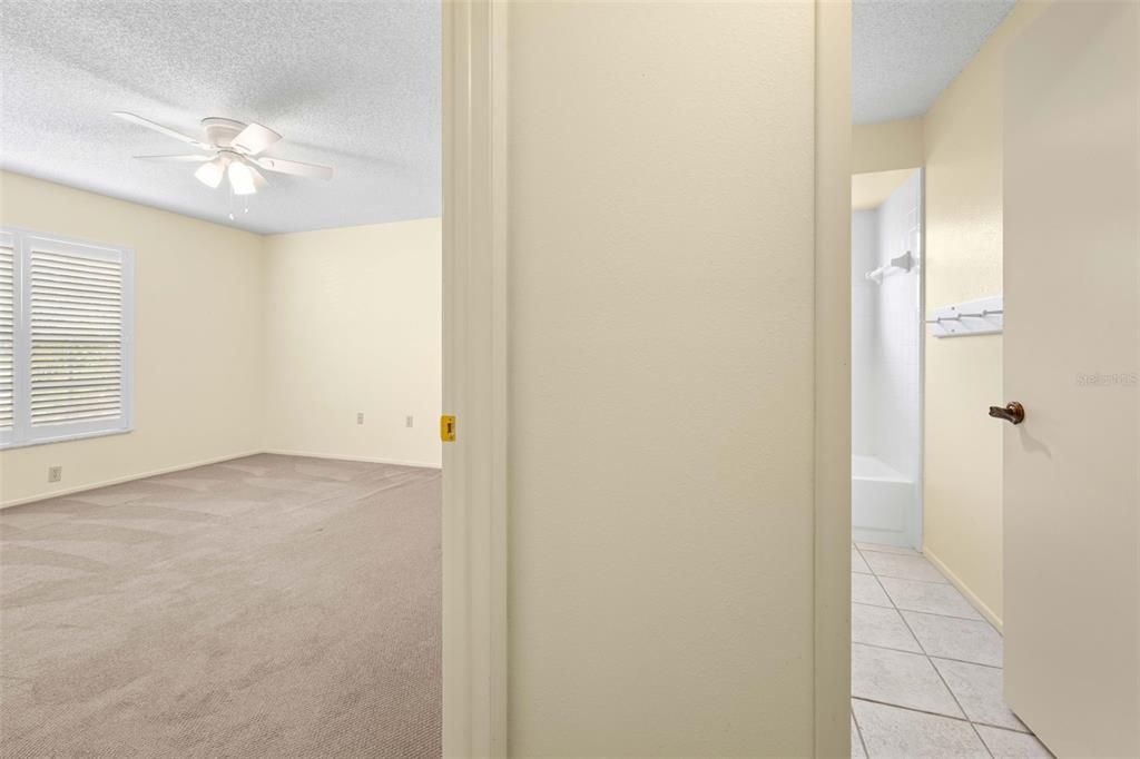 For Sale: $245,000 (2 beds, 2 baths, 1426 Square Feet)