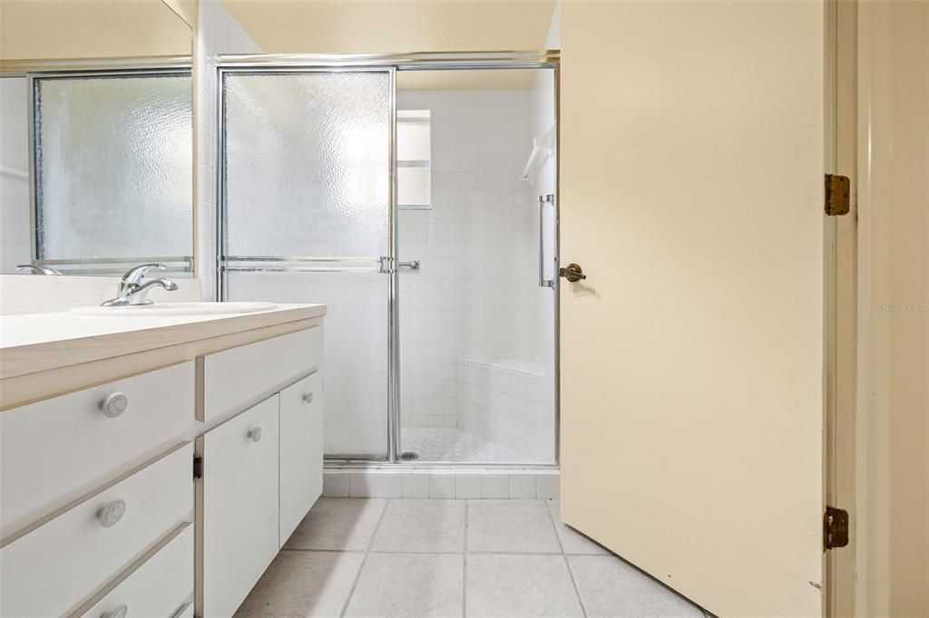 For Sale: $245,000 (2 beds, 2 baths, 1426 Square Feet)