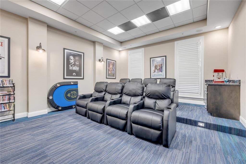 For Sale: $565,000 (2 beds, 2 baths, 1384 Square Feet)