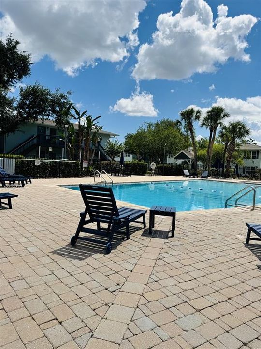 For Rent: $1,700 (2 beds, 2 baths, 870 Square Feet)
