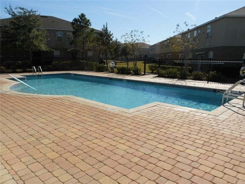 For Rent: $1,945 (3 beds, 2 baths, 1588 Square Feet)