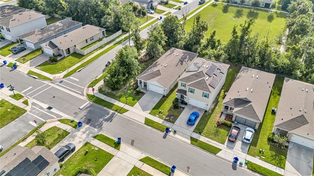 На продажу: $329,900 (3 спален, 2 ванн, 1617 Квадратных фут)