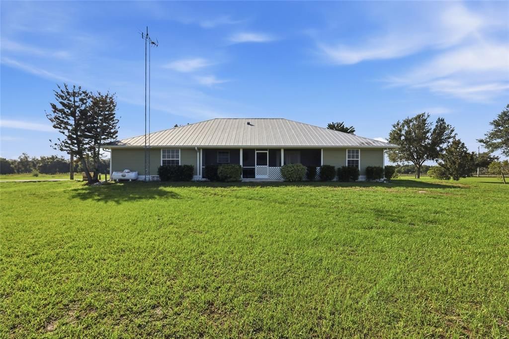 En Venta: $725,000 (3 camas, 2 baños, 1870 Pies cuadrados)