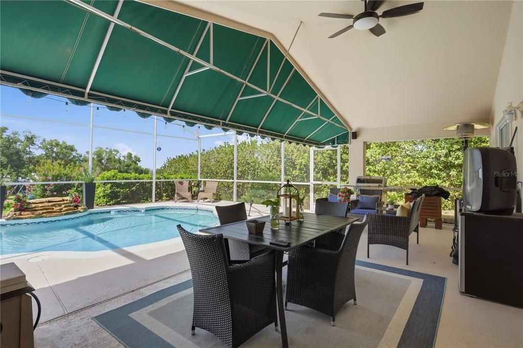 Activo con contrato: $539,900 (4 camas, 3 baños, 2160 Pies cuadrados)