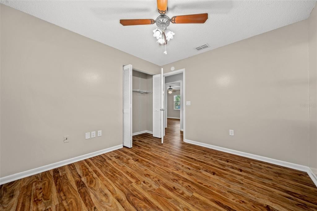 В аренду: $1,895 (3 спален, 2 ванн, 1385 Квадратных фут)