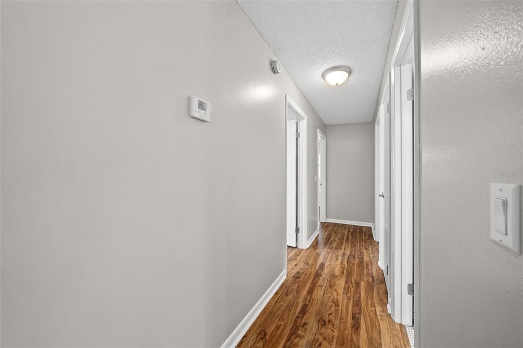 В аренду: $1,895 (3 спален, 2 ванн, 1385 Квадратных фут)