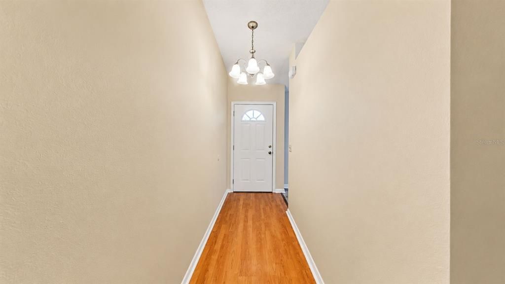 В аренду: $1,995 (3 спален, 2 ванн, 1207 Квадратных фут)