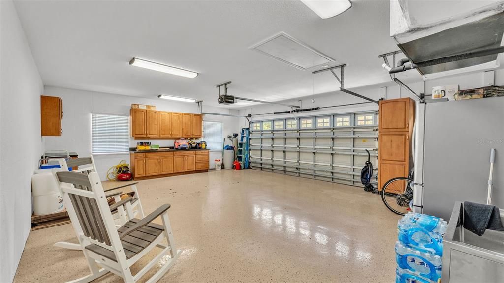 En Venta: $749,900 (3 camas, 2 baños, 2271 Pies cuadrados)