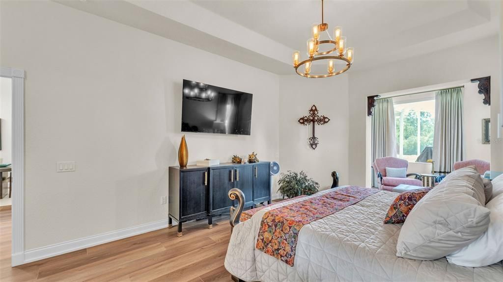 En Venta: $749,900 (3 camas, 2 baños, 2271 Pies cuadrados)