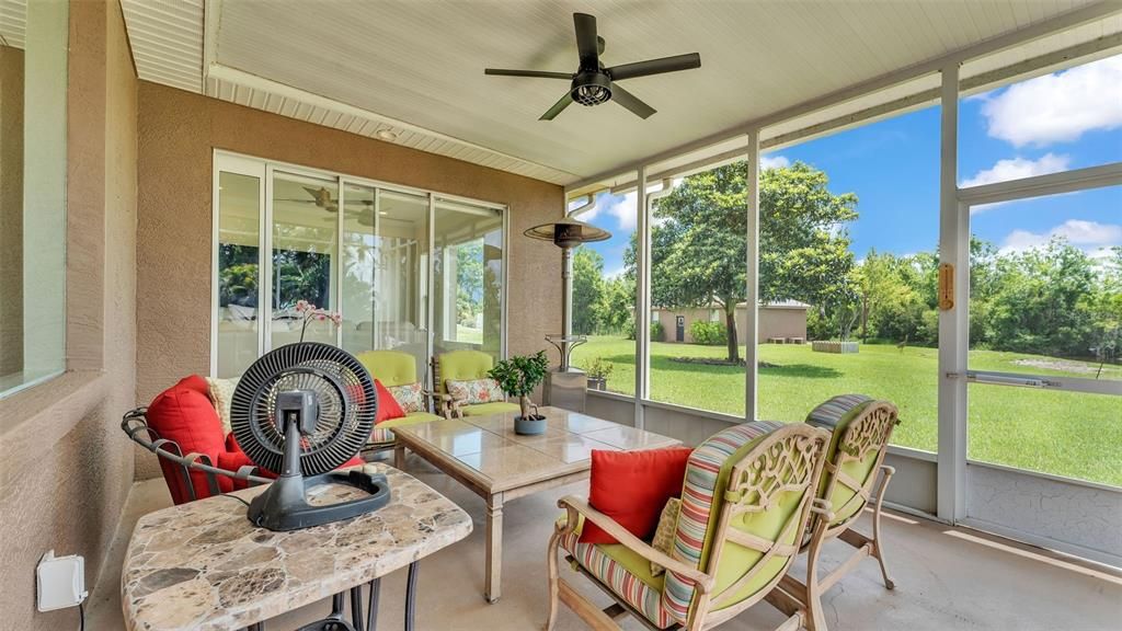 En Venta: $749,900 (3 camas, 2 baños, 2271 Pies cuadrados)