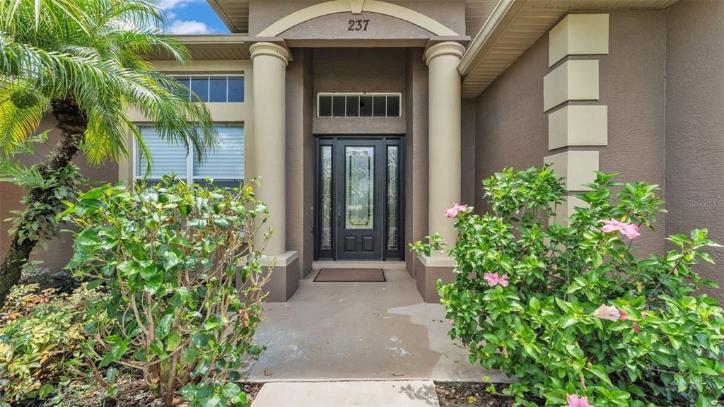 En Venta: $749,900 (3 camas, 2 baños, 2271 Pies cuadrados)