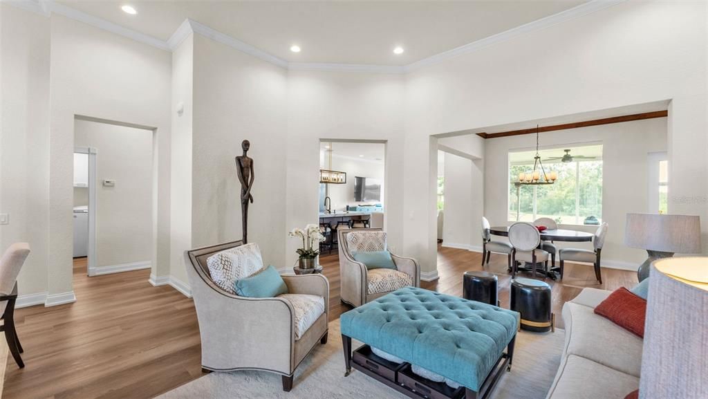 En Venta: $749,900 (3 camas, 2 baños, 2271 Pies cuadrados)