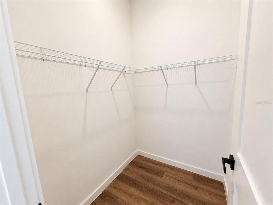 На продажу: $274,990 (4 спален, 3 ванн, 1771 Квадратных фут)