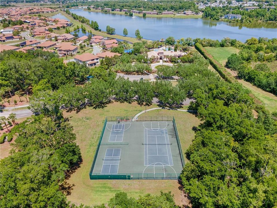 En Venta: $499,985 (4 camas, 3 baños, 2625 Pies cuadrados)