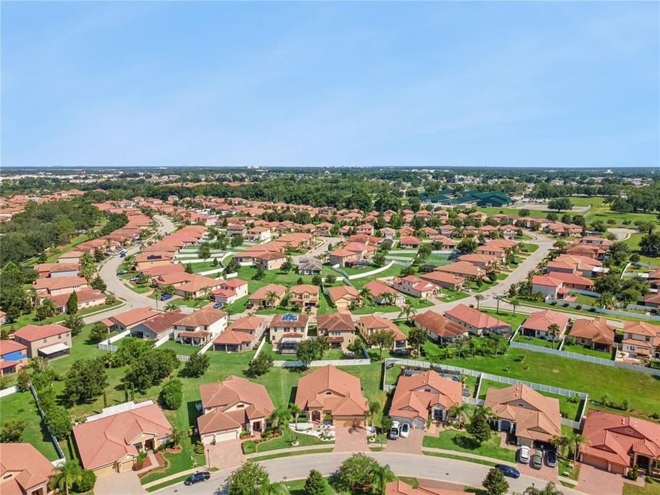 En Venta: $499,985 (4 camas, 3 baños, 2625 Pies cuadrados)