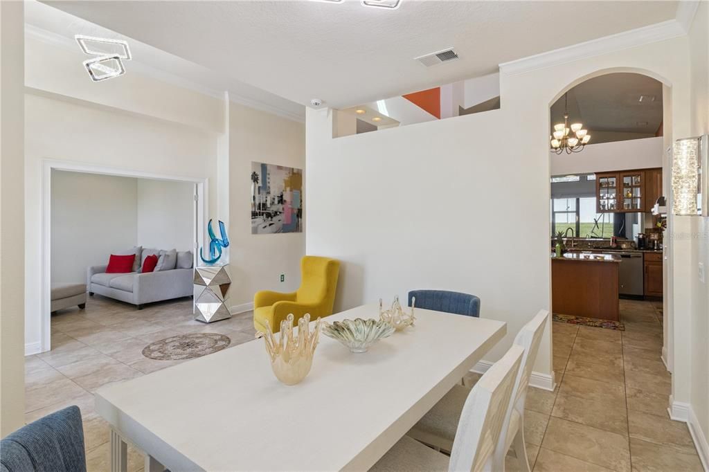 En Venta: $499,985 (4 camas, 3 baños, 2625 Pies cuadrados)