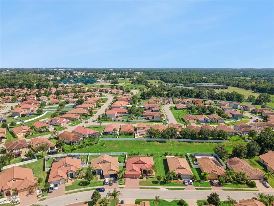 En Venta: $499,985 (4 camas, 3 baños, 2625 Pies cuadrados)
