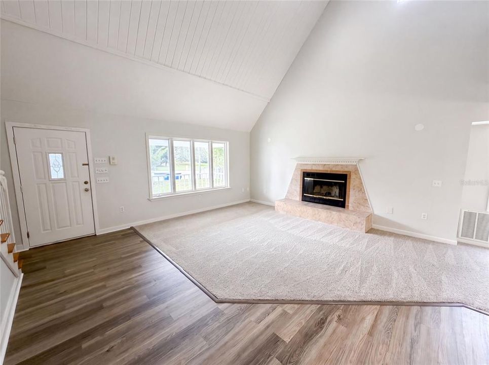 For Sale: $445,000 (3 beds, 2 baths, 1868 Square Feet)