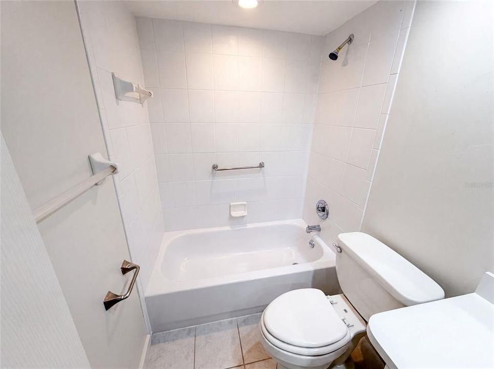 For Sale: $445,000 (3 beds, 2 baths, 1868 Square Feet)