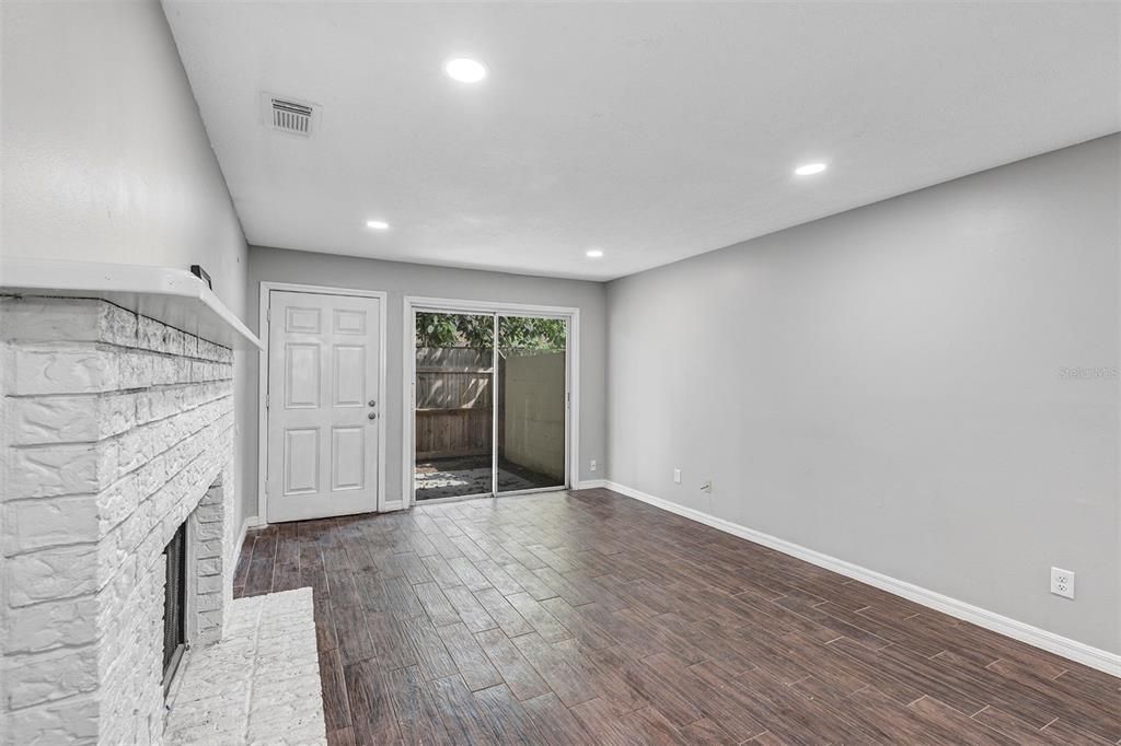 For Sale: $499,000 (8 beds, 0 baths, 3233 Square Feet)