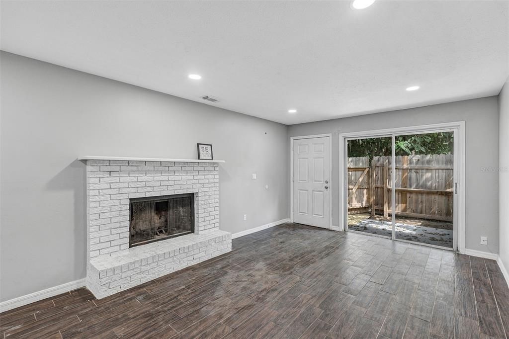For Sale: $499,000 (8 beds, 0 baths, 3233 Square Feet)