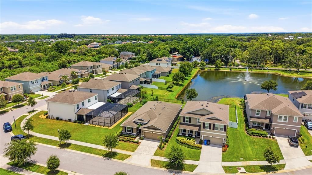 Activo con contrato: $549,900 (4 camas, 2 baños, 2035 Pies cuadrados)