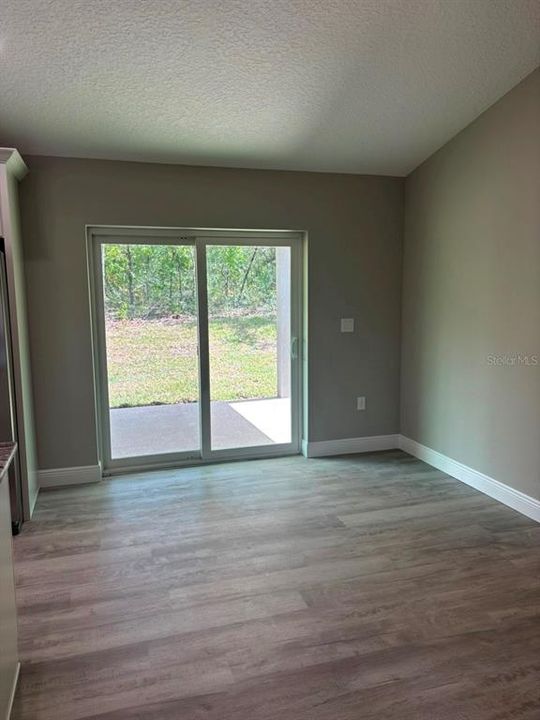 For Sale: $279,900 (3 beds, 2 baths, 1662 Square Feet)